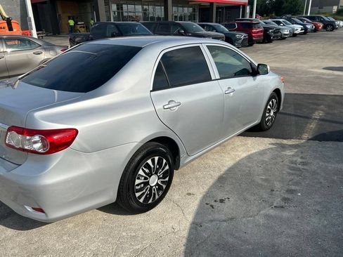 Used 2013 Toyota Corolla L FWD image 3