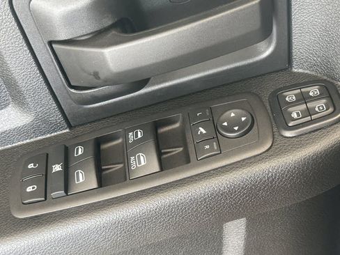 Used 2024 RAM 3500 Tradesman w/ Towing Technology Group AWD/4WD image 13