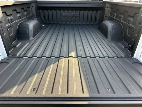 New 2026 GMC Sierra 1500 Elevation w/ LPO, Elevation Black Package image 26