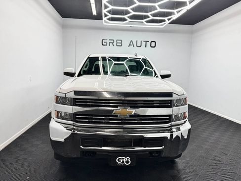 Used 2015 Chevrolet Silverado 2500 LT RWD image 2