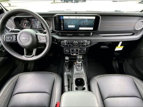 New 2026 Jeep Gladiator Sport AWD/4WD image 6