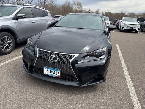 Used 2016 Lexus IS 300 AWD w/ F Sport Package image 4