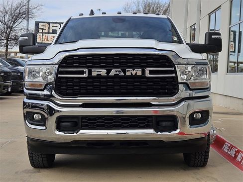 Used 2024 RAM 3500 Big Horn image 2