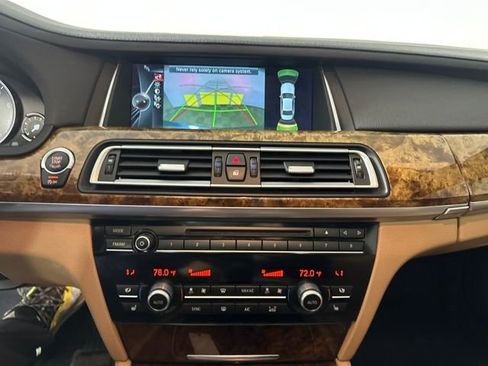 Used 2014 BMW 750Li xDrive image 22