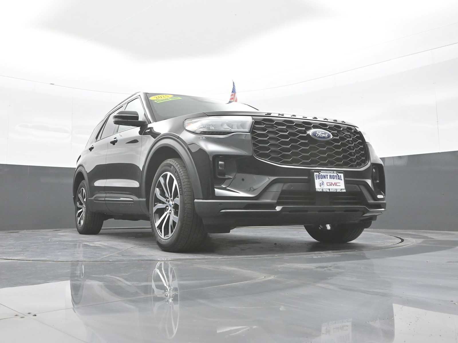 Used 2025 Ford Explorer ST-Line AWD/4WD image 41
