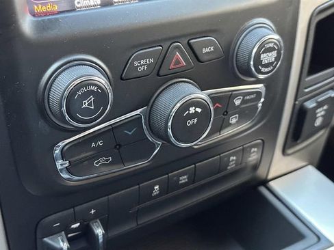 Used 2018 RAM 1500 Big Horn image 31