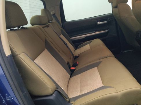 Used 2015 Toyota Tundra SR5 w/ SR5 Upgrade Package RWD image 19