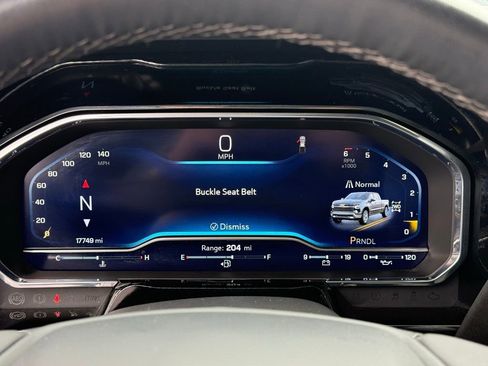 Used 2024 Chevrolet Silverado 1500 LT image 17