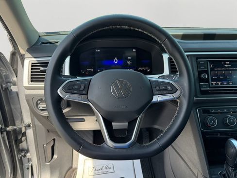 Used 2022 Volkswagen Atlas SE image 19