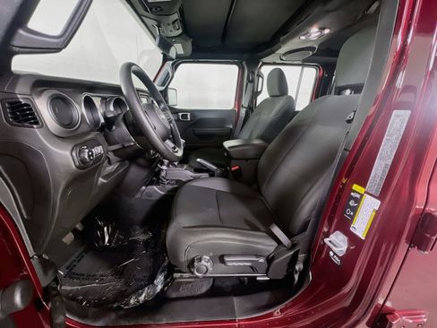 Used 2021 Jeep Gladiator Sport w/ Trailer Tow Package AWD/4WD image 18