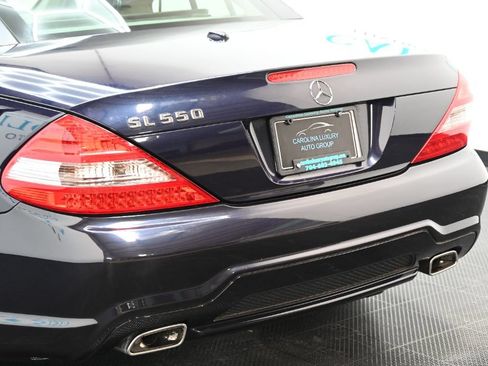Used 2009 Mercedes-Benz SL 550 w/ Premium I Pkg image 12