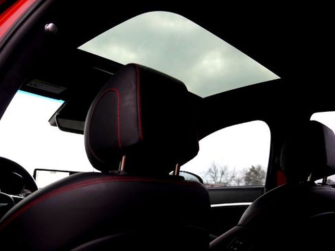 Used 2022 Genesis G70 3.3T image 34