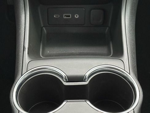 Used 2023 GMC Terrain SLE image 24