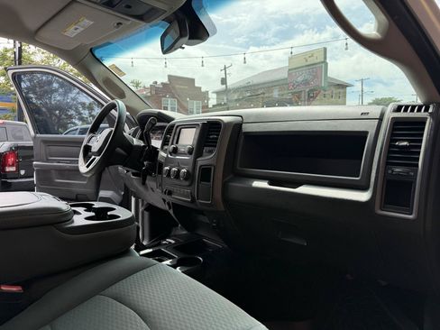 Used 2016 RAM 2500 Tradesman w/ Chrome Appearance Group AWD/4WD image 19