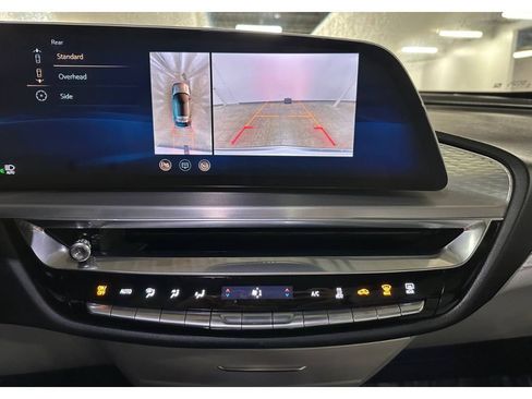 Used 2024 Cadillac Lyriq Luxury RWD image 31
