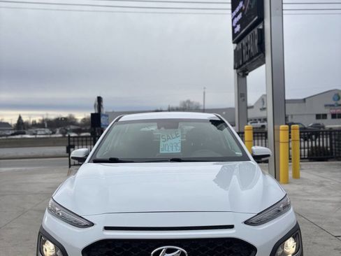 Used 2019 Hyundai Kona SE AWD/4WD image 3