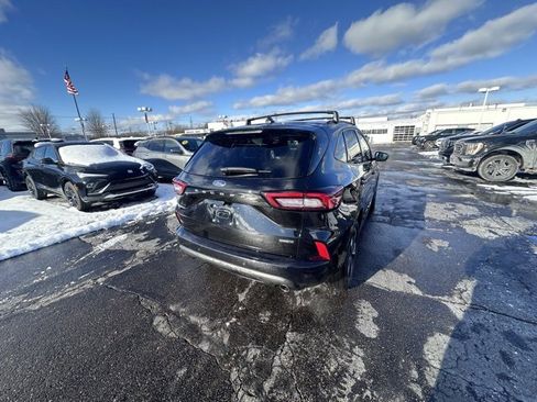 Used 2023 Ford Escape ST-Line Select w/ Tech Pack #2 image 5