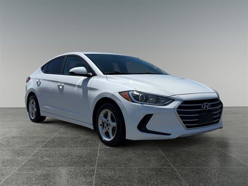 Used 2017 Hyundai Elantra SE FWD image 8