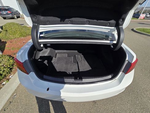 Used 2014 Acura ILX w/ Technology Package image 9