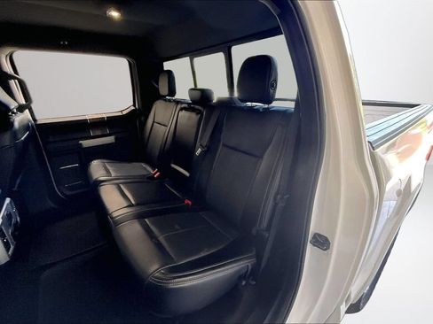 Used 2019 Ford F150 Lariat w/ Equipment Group 502A Luxury AWD/4WD image 21