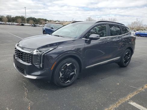 New 2026 Kia Sportage EX image 2