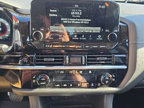 Used 2025 Nissan Pathfinder Platinum w/ Cargo Package AWD/4WD image 18