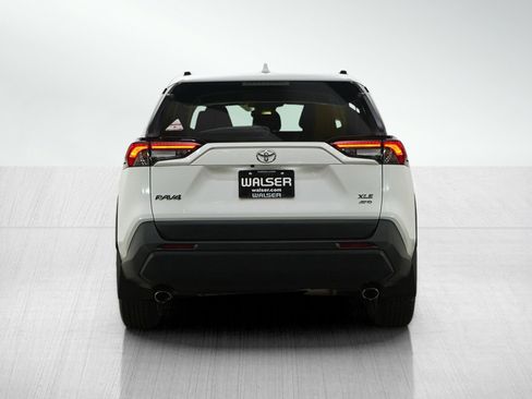 Used 2024 Toyota RAV4 XLE AWD/4WD image 4
