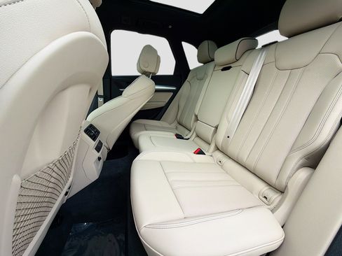 Used 2025 Audi Q5 2.0T Premium Plus image 21