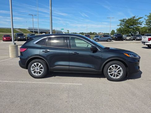 Used 2022 Ford Escape SE w/ Cold Weather Package image 10