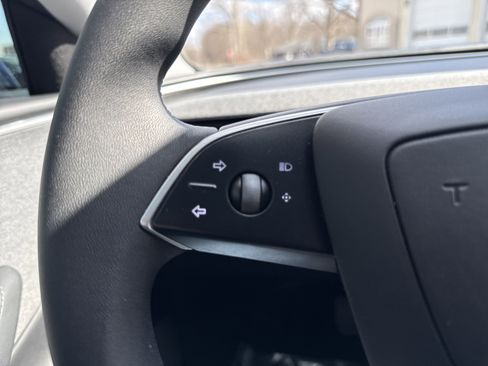 Used 2024 Tesla Model 3 Standard Range RWD image 23