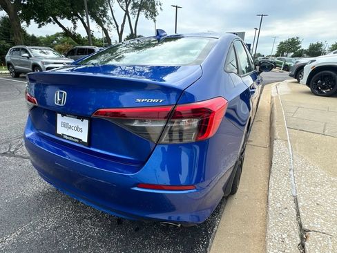 Used 2023 Honda Civic Sport image 6