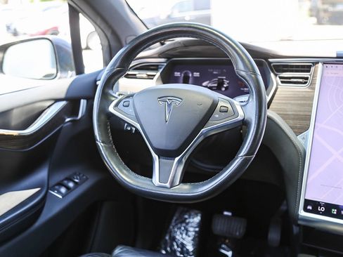 Used 2016 Tesla Model X 90D AWD/4WD image 13