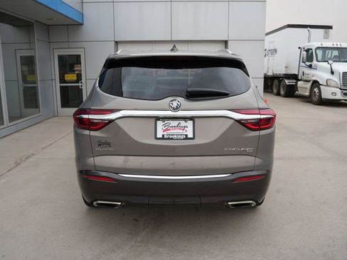 Used 2018 Buick Enclave Premium w/ Trailering Package AWD/4WD image 38