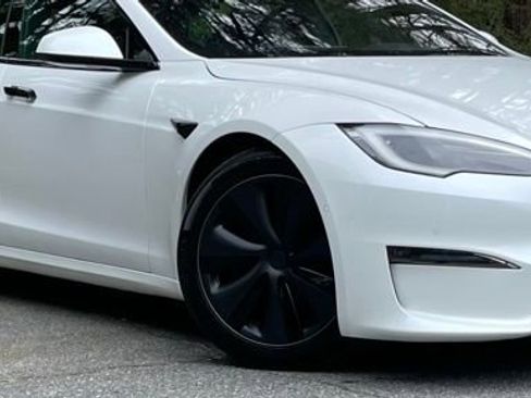 Used 2023 Tesla Model S image 10