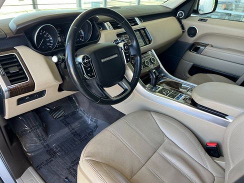 Used 2014 Land Rover Range Rover Sport HSE image 10