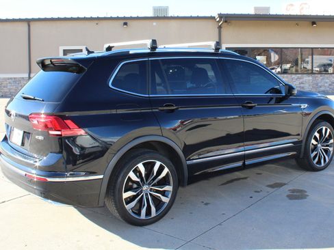 Used 2021 Volkswagen Tiguan SEL Premium R-Line image 70