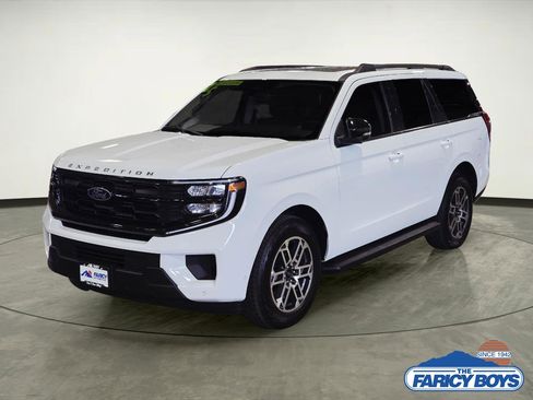 Used 2025 Ford Expedition Active image 1