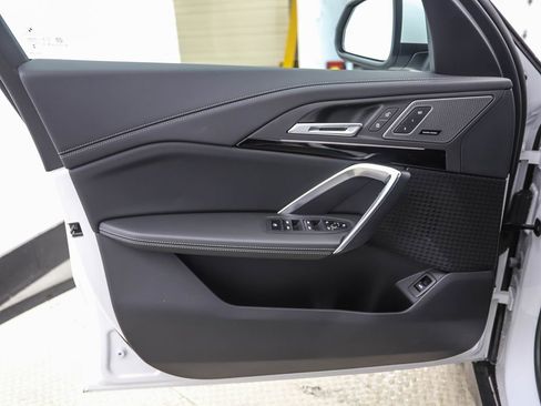 New 2026 BMW X1 xDrive28i w/ Convenience Package image 9