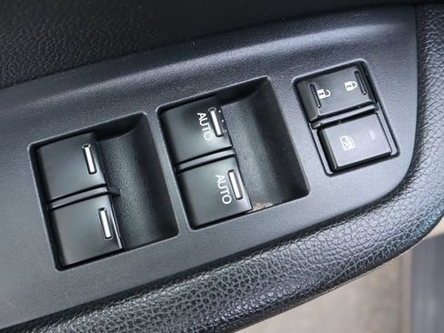 Used 2016 Honda Pilot Touring image 29