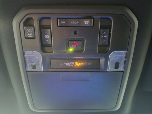New 2026 Toyota Tundra Limited AWD/4WD image 30