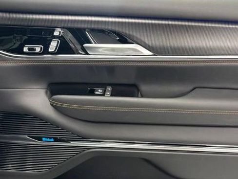 New 2026 Jeep Grand Wagoneer Summit AWD/4WD image 27