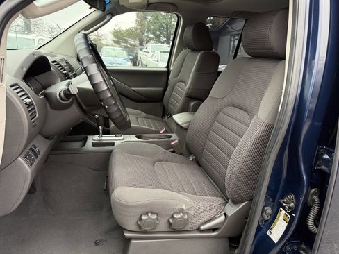 Used 2008 Nissan Frontier NISMO w/ Technology Pkg image 9