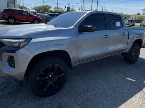 Used 2024 Chevrolet Colorado Z71 w/ Z71 Convenience Package 2 AWD/4WD image 6
