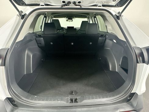 Used 2025 Toyota RAV4 LE AWD/4WD image 28