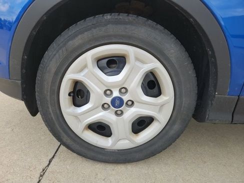 Used 2018 Ford Escape S image 5