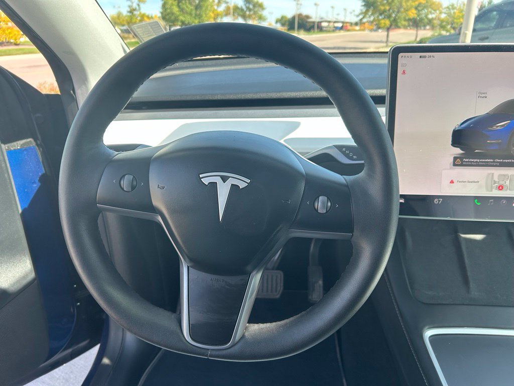 Used 2024 Tesla Model Y Long Range AWD/4WD image 17