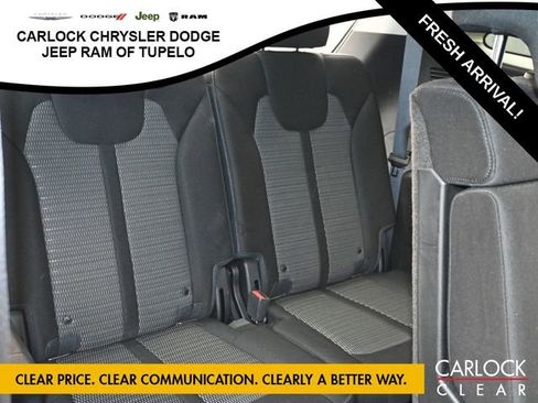 Used 2023 Kia Sorento LX image 40