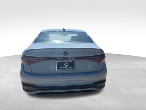 New 2026 Volkswagen Jetta SE image 5