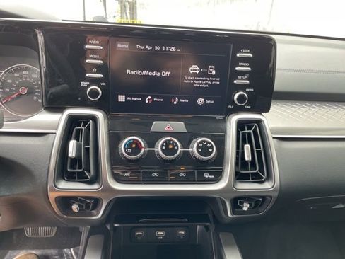 Certified 2023 Kia Sorento LX AWD/4WD image 14