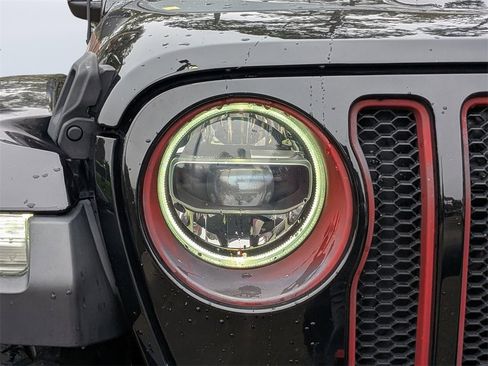 Used 2021 Jeep Wrangler Unlimited Rubicon w/ Steel Bumper Group image 9